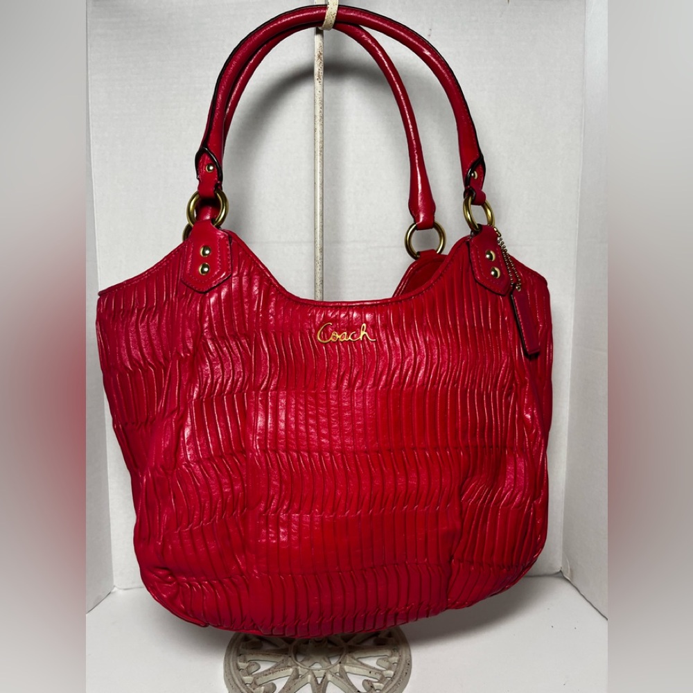 Coach Ashley Gathered Leather F23928